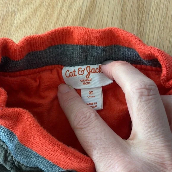 Bundle - 4 pairs Toddler Boys Explorer Camo Cargo Pants, size 2T - Picture 6 of 13